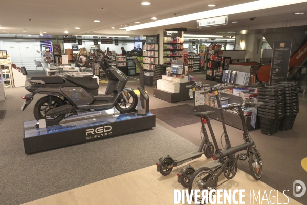 Fnac darty lance red electric un scooter electrique