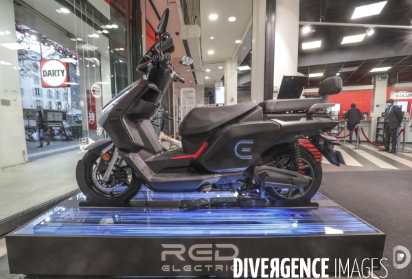 Fnac darty lance red electric un scooter electrique