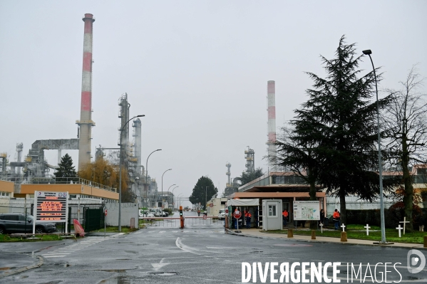 Grève des salariés de la Raffinerie Total de Grandpuits