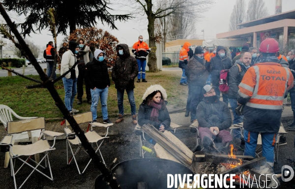 Grève des salariés de la Raffinerie Total de Grandpuits