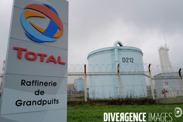 Grève des salariés de la Raffinerie Total de Grandpuits