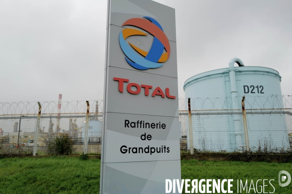 Grève des salariés de la Raffinerie Total de Grandpuits