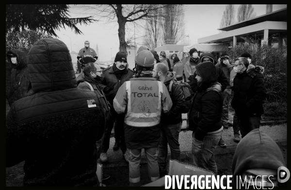 Grève des salariés de la Raffinerie Total de Grandpuits