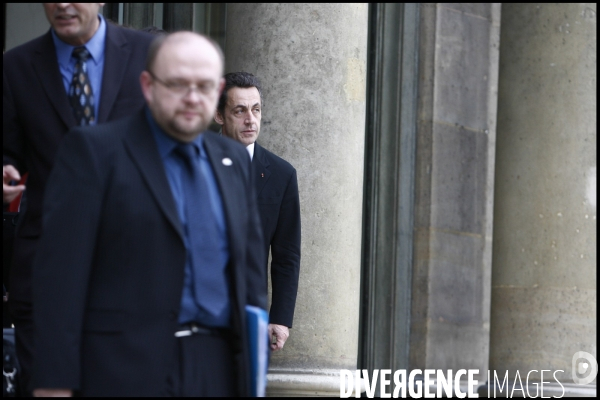 Nicolas sarkozy recoit les syndicats de l acierie de gandranges d arcelor-mittal.