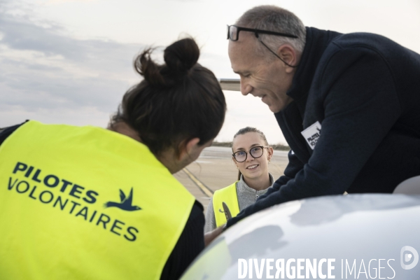Avec Pilotes Volontaires au secours des exilés