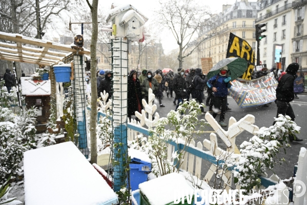 Manifestation contre le projet de loi SECURITE GLOBALE PPL, la marche des libertés du 16 janvier 2021. Demonstration against new security law project against freedom of information.