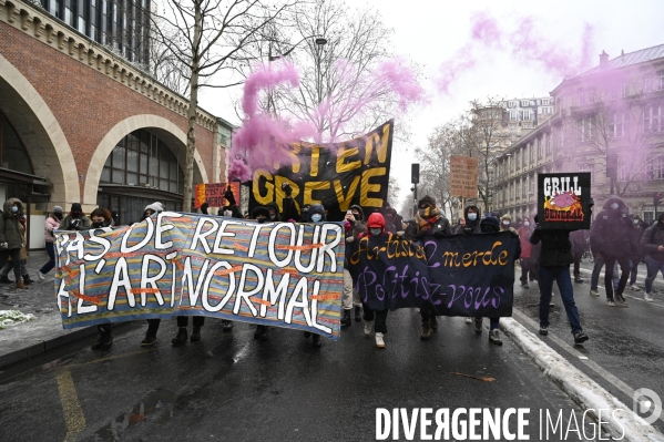 Manifestation contre le projet de loi SECURITE GLOBALE PPL, la marche des libertés du 16 janvier 2021. Demonstration against new security law project against freedom of information.