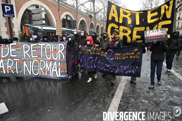 Manifestation contre le projet de loi SECURITE GLOBALE PPL, la marche des libertés du 16 janvier 2021. Demonstration against new security law project against freedom of information.