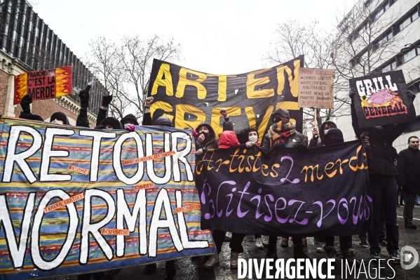 Manifestation contre le projet de loi SECURITE GLOBALE PPL, la marche des libertés du 16 janvier 2021. Demonstration against new security law project against freedom of information.