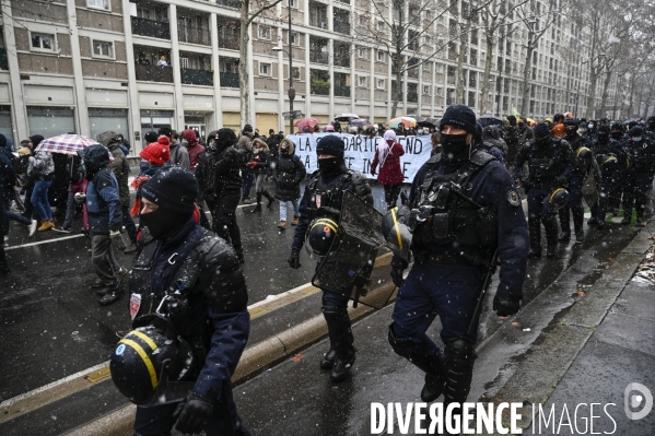 Manifestation contre le projet de loi SECURITE GLOBALE PPL, la marche des libertés du 16 janvier 2021. Demonstration against new security law project against freedom of information.