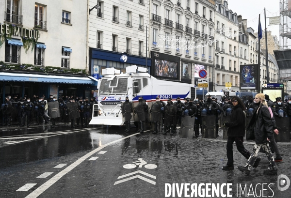 Manifestation contre le projet de loi SECURITE GLOBALE PPL, la marche des libertés du 16 janvier 2021. Demonstration against new security law project against freedom of information.