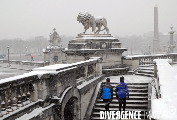 Neige à Paris