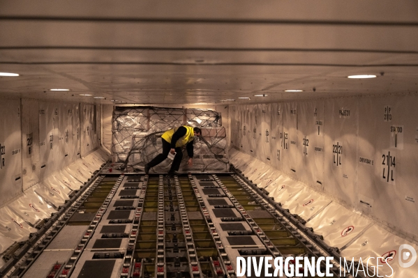 Air France cargo pendant le second confinement.