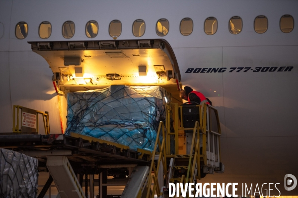 Air France cargo pendant le second confinement.