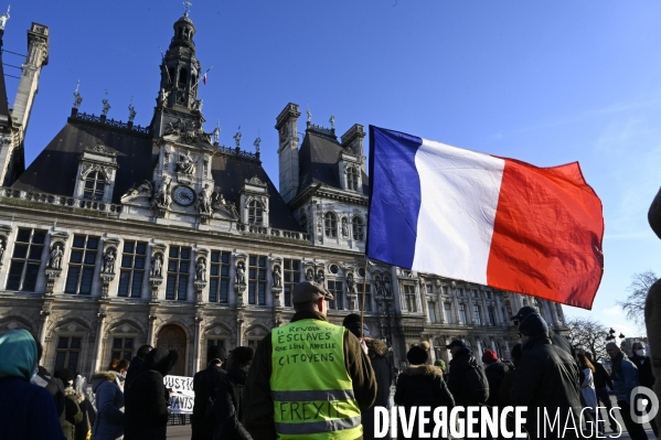 Enfants : Gilets jaunes. Contre la pédocriminalité, placements abusifs. Yellow vests. Against child criminality, abusive placements.