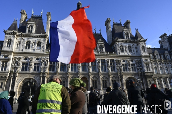 Enfants : Gilets jaunes. Contre la pédocriminalité, placements abusifs. Yellow vests. Against child criminality, abusive placements.