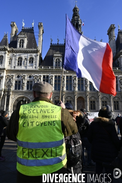 Enfants : Gilets jaunes. Contre la pédocriminalité, placements abusifs. Yellow vests. Against child criminality, abusive placements.