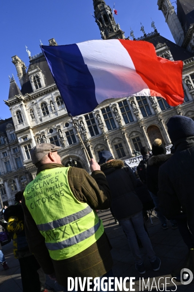 Enfants : Gilets jaunes. Contre la pédocriminalité, placements abusifs. Yellow vests. Against child criminality, abusive placements.