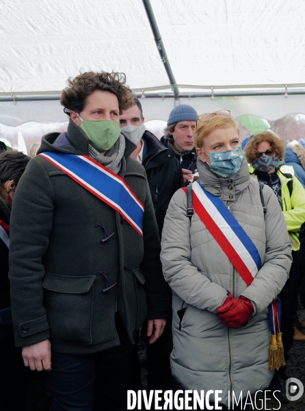 Rassemblement contre la future gare du triangle de Gonesse