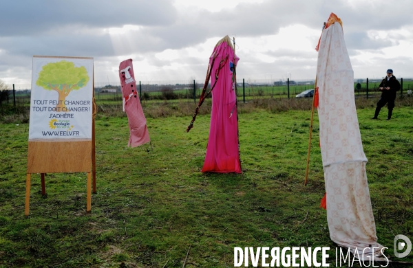 Rassemblement contre la future gare du triangle de Gonesse