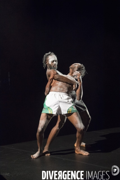 Re:INCARNATION de Qudus Onikeku