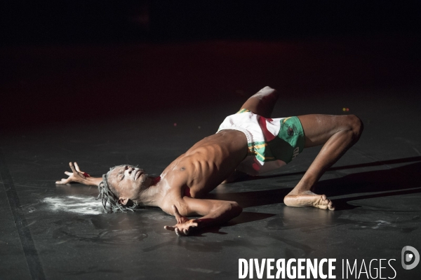 Re:INCARNATION de Qudus Onikeku