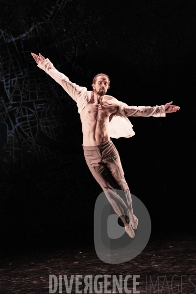 Répétitions en scène -Les ailes du désir / Bruno Bouché / Ballet de l Opéra national du Rhin