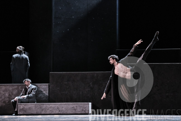 Répétitions en scène -Les ailes du désir / Bruno Bouché / Ballet de l Opéra national du Rhin