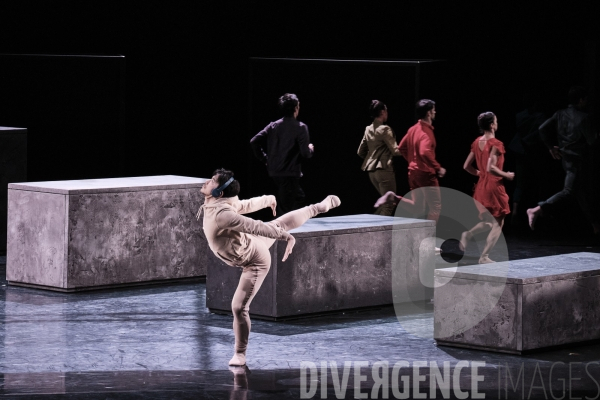 Répétitions en scène -Les ailes du désir / Bruno Bouché / Ballet de l Opéra national du Rhin