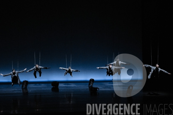 Répétitions en scène -Les ailes du désir / Bruno Bouché / Ballet de l Opéra national du Rhin