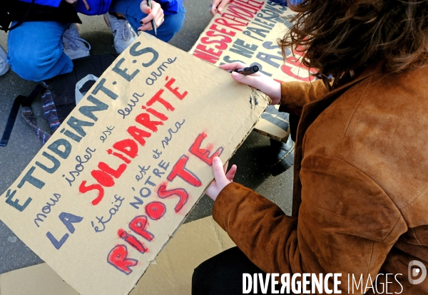 Manifestation des étudiants pour le retour des cours en présentiel