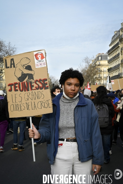 Manifestation des étudiants à Paris. Contre la précarité étudiante et pour la réouverture des universités.