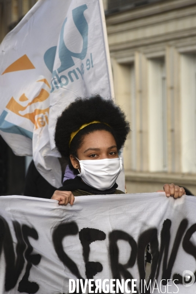 Manifestation des étudiants à Paris. Contre la précarité étudiante et pour la réouverture des universités.