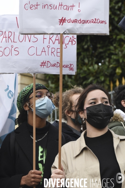 Manifestation des étudiants à Paris. Contre la précarité étudiante et pour la réouverture des universités.