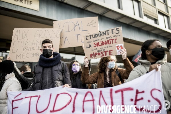 Manifestation des étudiants pour défendre les conditions de vie et d études 20012021