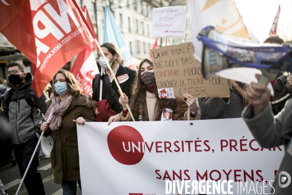 Manifestation des étudiants pour défendre les conditions de vie et d études 20012021