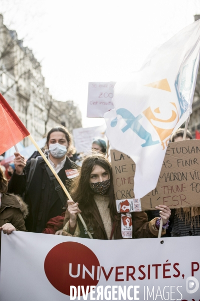 Manifestation des étudiants pour défendre les conditions de vie et d études 20012021