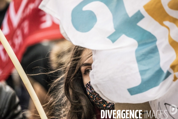 Manifestation des étudiants pour défendre les conditions de vie et d études 20012021