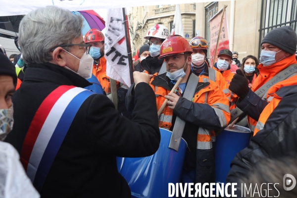 Paris, Manifestation pour l emploi, les libertés et gilets jaunes