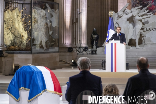 Emmanuel Macron fait entrer Maurice Genevoix au Panthéon