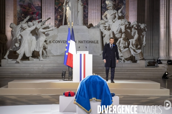 Emmanuel Macron fait entrer Maurice Genevoix au Panthéon