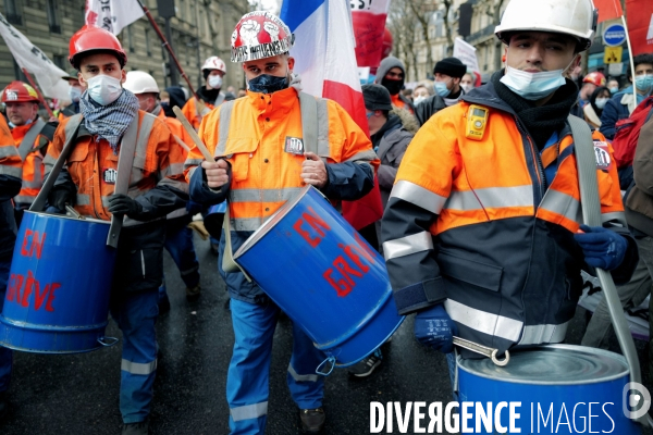 Manifestation contre les licenciements à l appel de la CGT-TUI