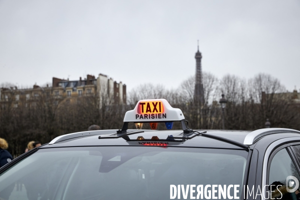 Manifestation des taxis contre la maraude des VTC