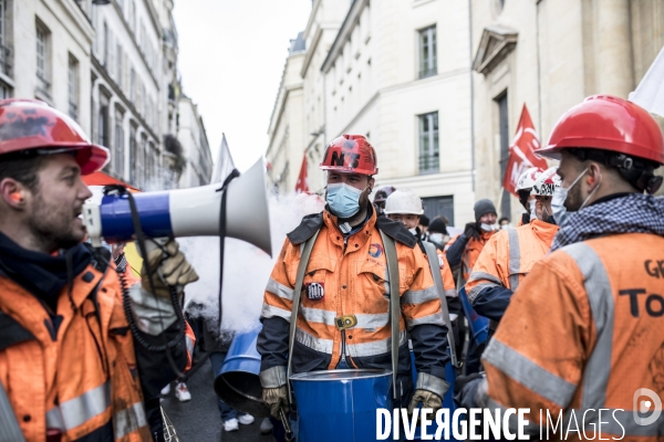 Manifestation contre les licenciements