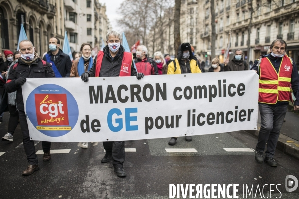 Manifestation contre les licenciements