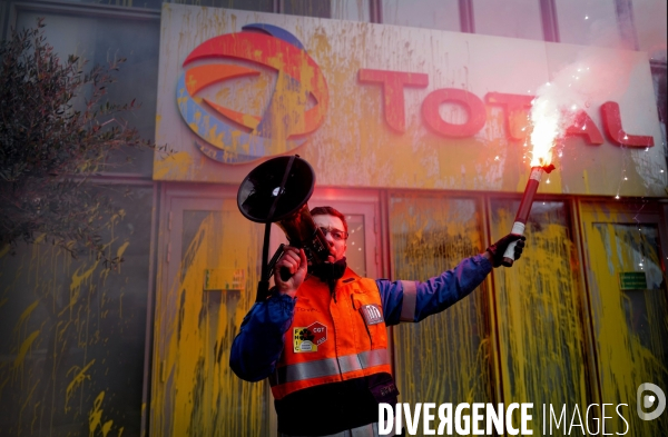 Manifestation des salariés de la Raffinerie Total de Grandpuits