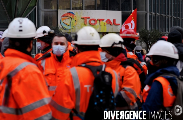 Manifestation des salariés de la Raffinerie Total de Grandpuits