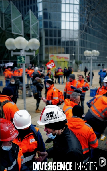 Manifestation des salariés de la Raffinerie Total de Grandpuits