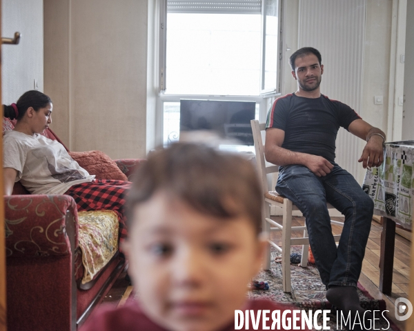 Famille rrom roumaine relogée dans un appartement de Paris