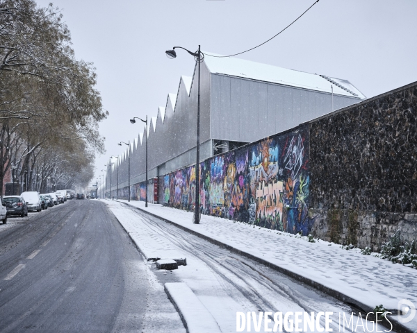 Neige, rue d Aubervilliers, les entrepôts Tafanel